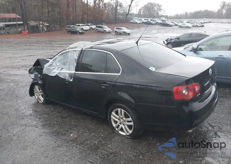 2007 Volkswagen Jetta Wolfsburg Edition from USA, damaged, VIN 3VWEF71K57M135234